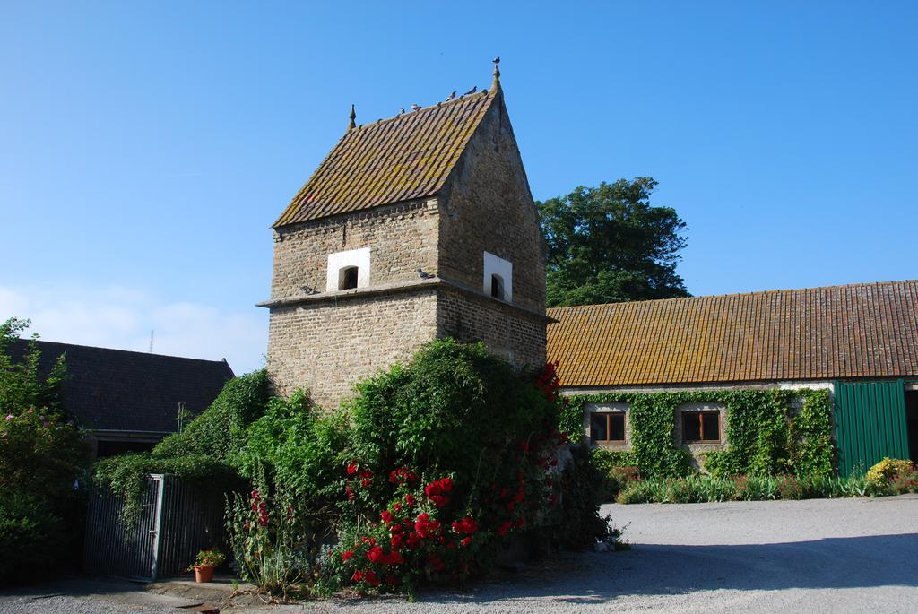 Chambres D'Hotes "La Grand' Maison" Escalles Exteriör bild